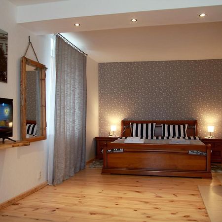 Emilie'S Apartments Lipawa Zewnętrze zdjęcie
